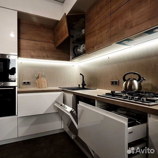 Кухонный гарнитур 