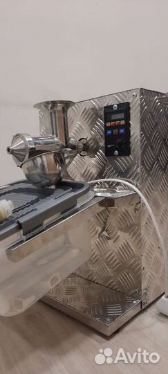 Соковыжималка шнековая