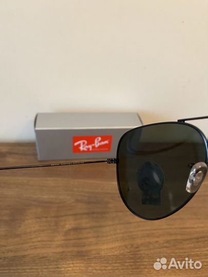 Солнцезащитные очки Ray Ban черные авиатор стекло