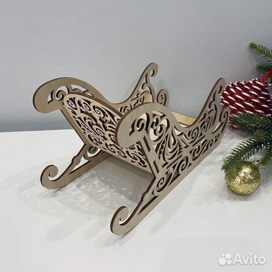 Сани декоративные. Подарок на новый год