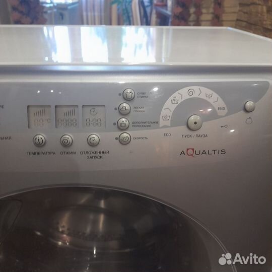 Итальянская стиральная машинка Ariston aqualtis