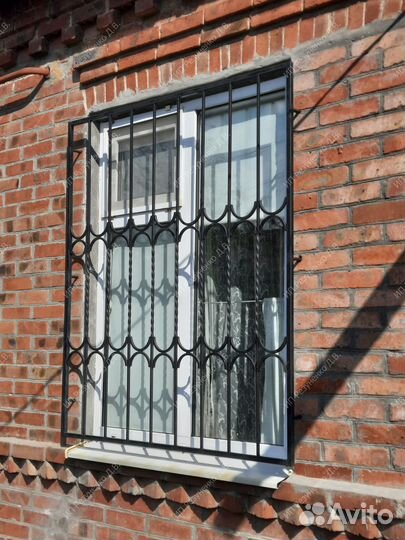 Решетки на окна 2.55х1.65 м