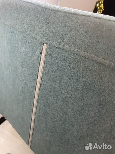 Стул мастера на колесиках