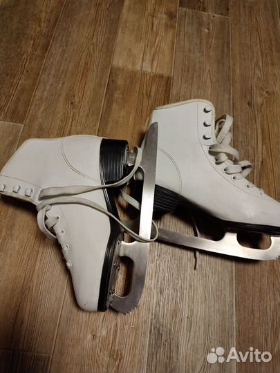 Коньки фигурные 37 размер