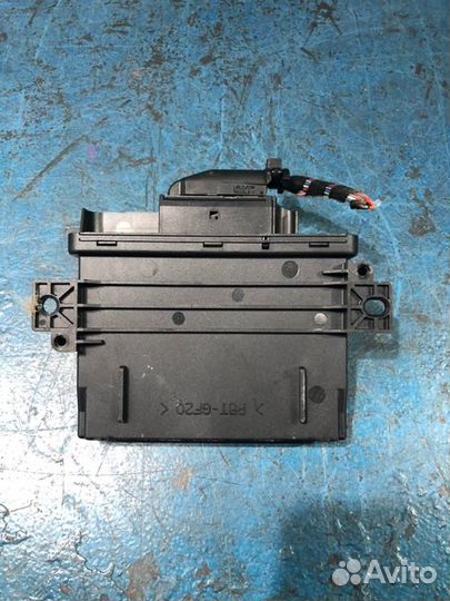 Блок бортовой сети Audi A6 C6