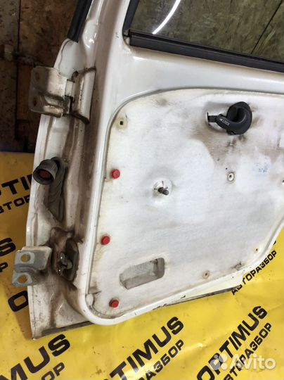 Задняя правая дверь Fiat Albea