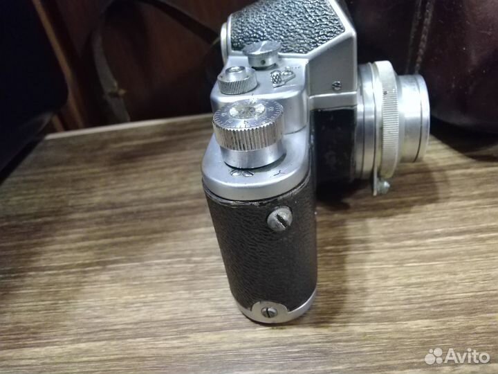 Фотоаппарат плёночный Зенит первый
