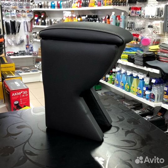 Подлокотник для LADA Granta 2011-2018г