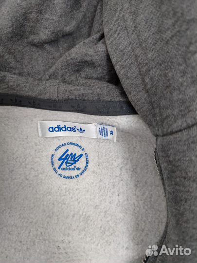 Спортивный костюм adidas