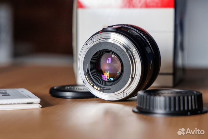 Canon EF 28mm 1.8 USM как новый