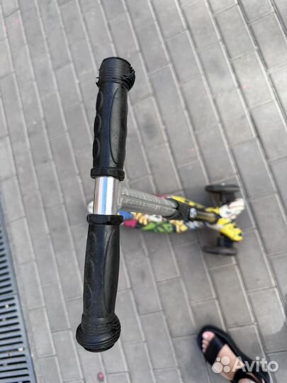 Самокат детский со светящимися колесами