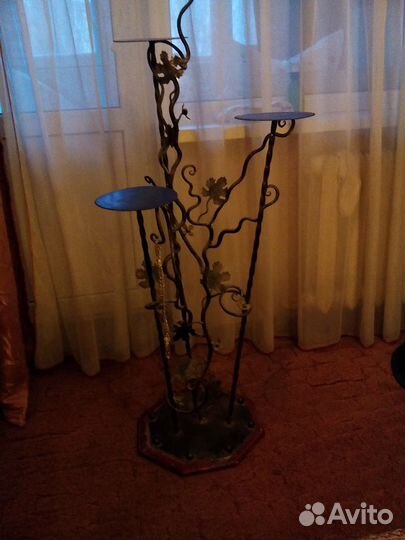 Подставка для цветов напольная