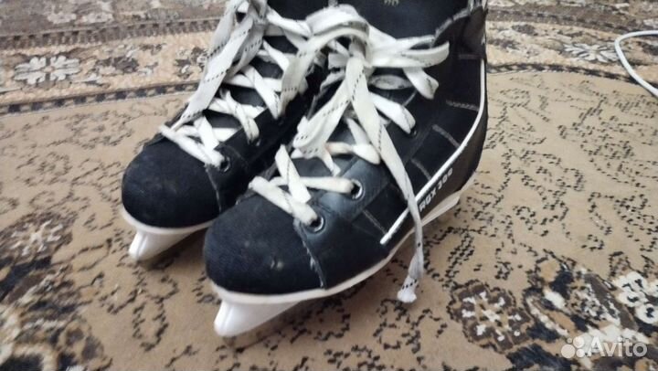 Продам коньки