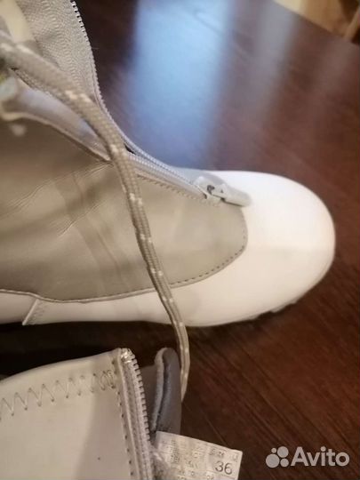 Лыжные ботинки