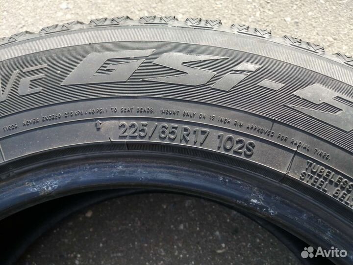 Toyo Observe GSi-5 225/65 R17 102S