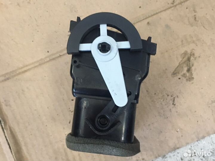 Дифлектор воздушный правый Toyota 4Runner (2592)