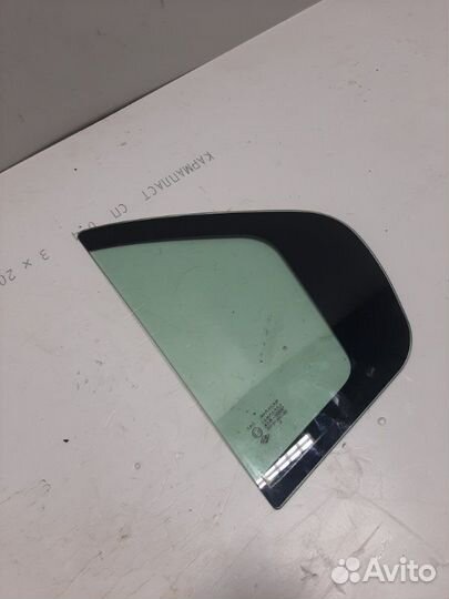 Стекло двери заднее левое Renault Logan седан K7M