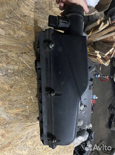 Корпус воздушного фильтра w203 mercedes benz