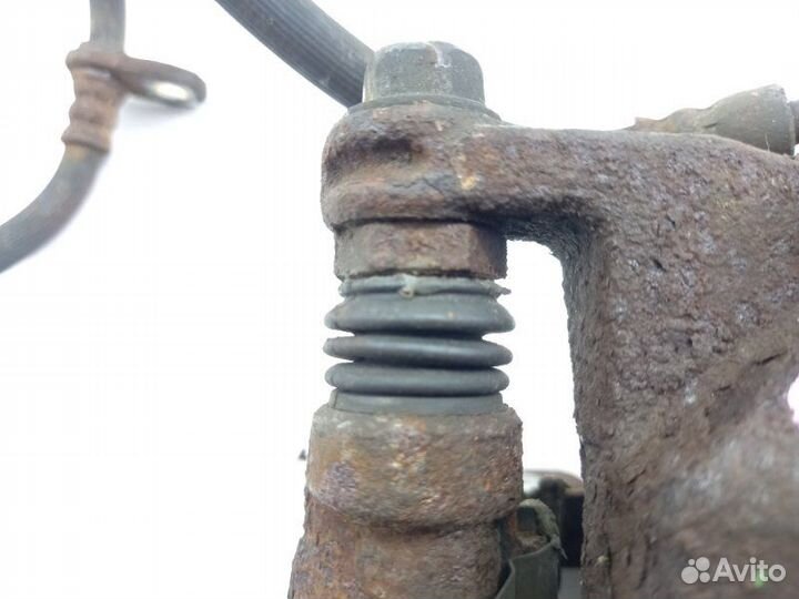 Суппорт передний правый Honda Civic FD1 R18A 2006