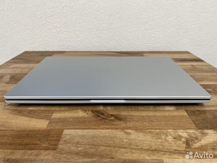 2022 премиум ультрабук Pentum Gold 7505 8Gb SSD256