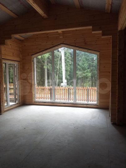 Дом 154,3 м² на участке 6 сот.