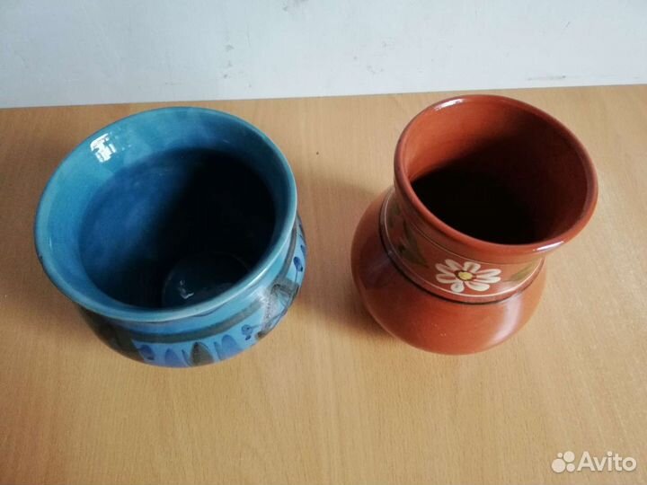 Глиняные горшки, крынки