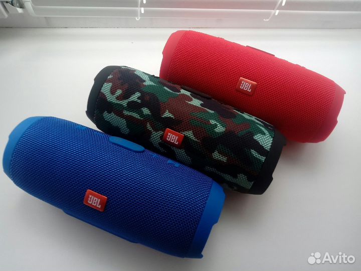 Портативная блютуз-колонка