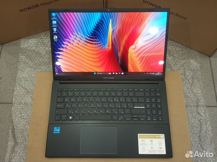Новый Asus ViVoBook 15 Oled