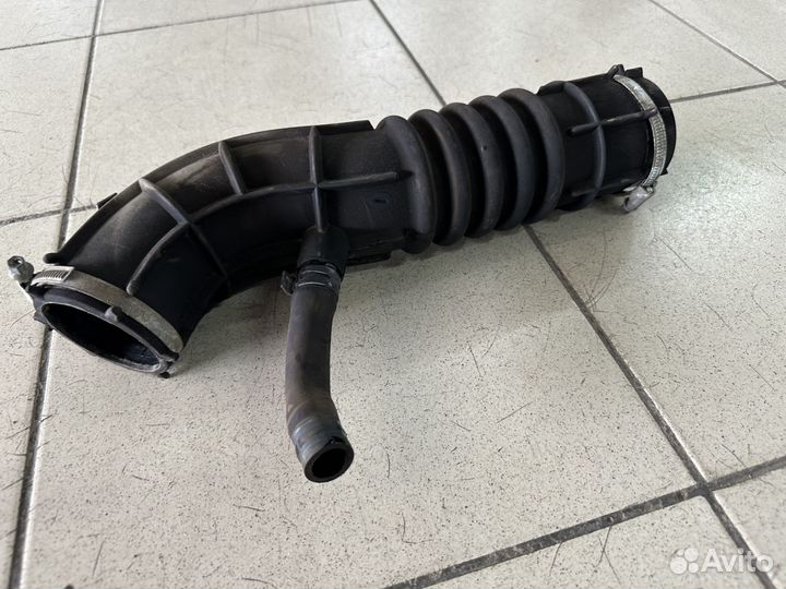 Патрубок воздушного фильтра Лада Веста LADA Vesta