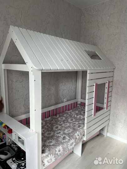 Кровать детская домик новая