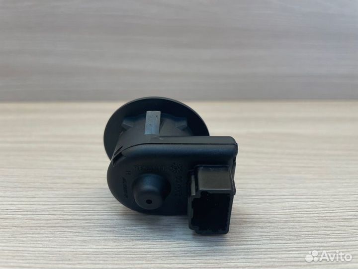 Блок регулировки зеркал Renault Sandero Stepway