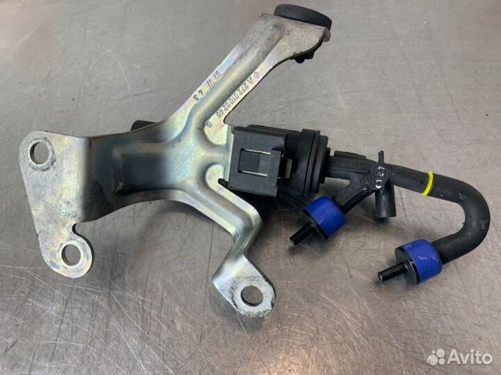 Клапан электромагнитный Mercedes Cls C219 M272