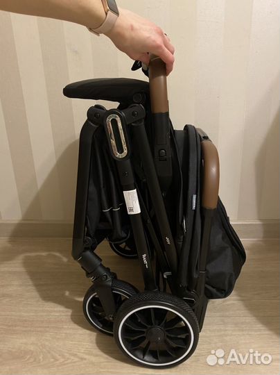 Новая прогулочная коляска