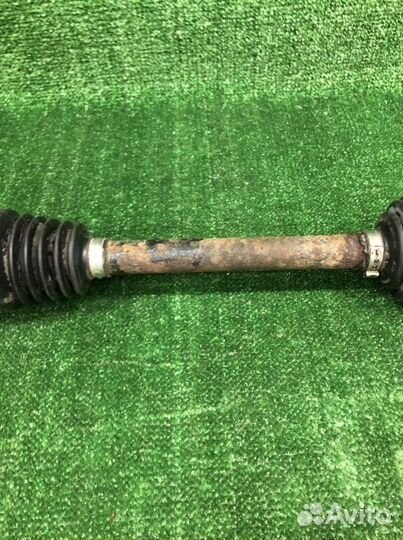 Привод левый АКПП Skoda Octavia Tour