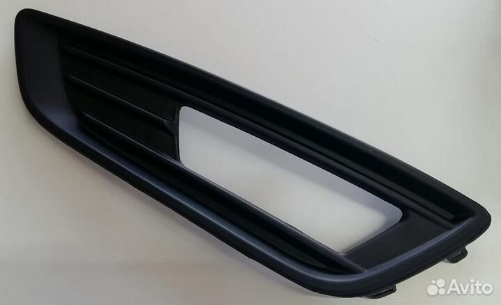 Накладка птф Ford Focus 3 2015-2019 черная