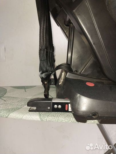 Продам детское кресло от 0 до 18 кг isofix