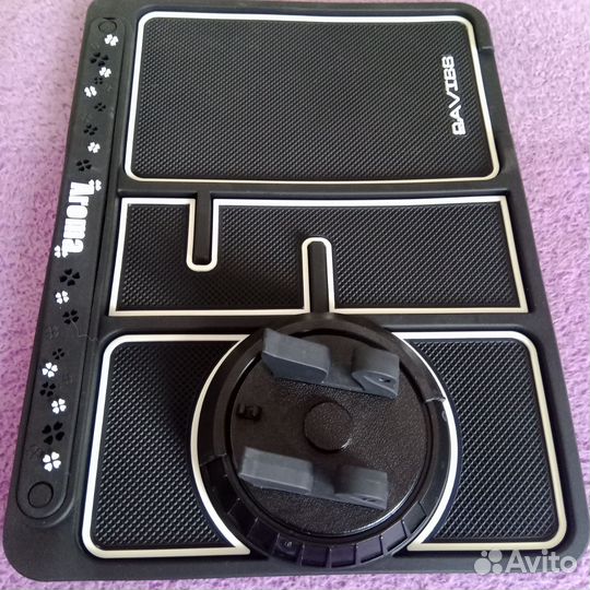 Подставка для телефона в машину