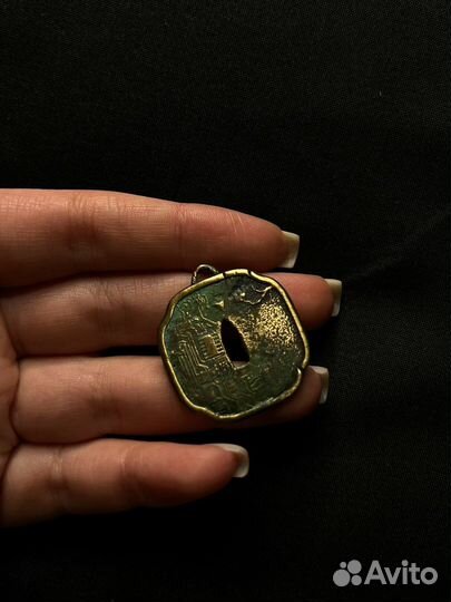 Кулон Мияги