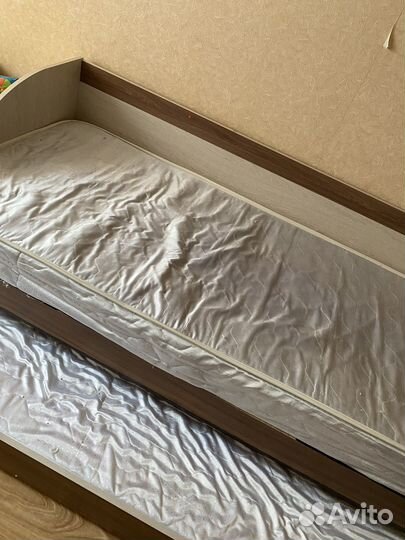 Двухъярусная кровать выдвижная бу