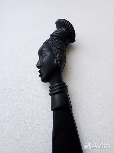 Нож для резки бумаги