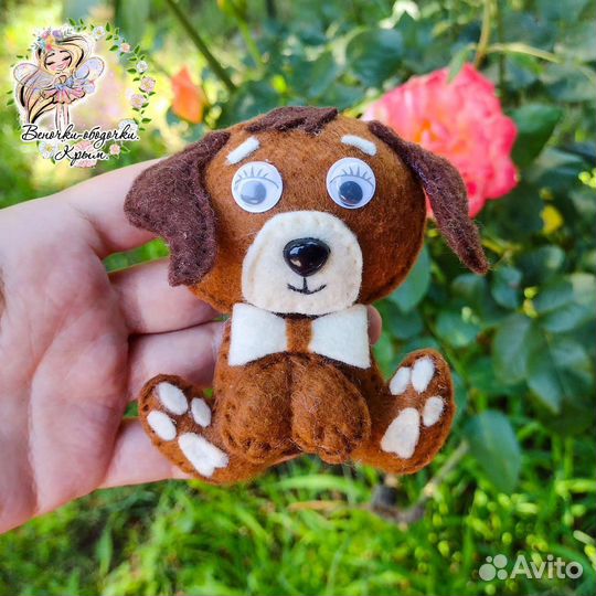 Игрушка-брелок из фетра