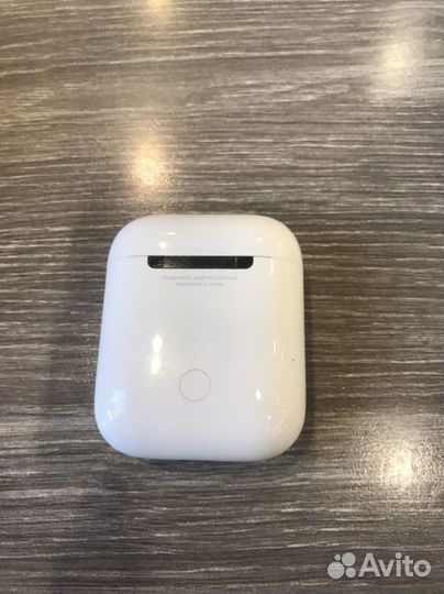 AirPods 2 кейс
