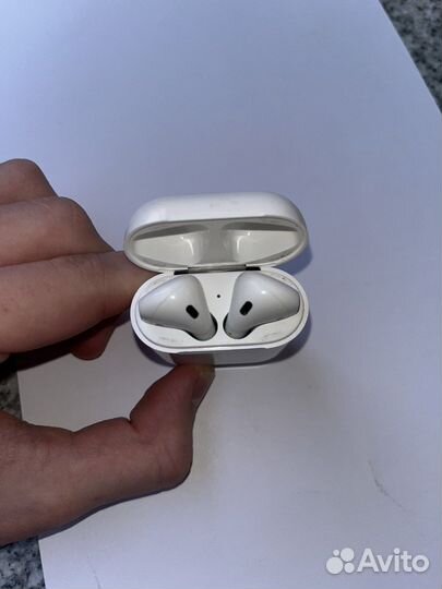 Airpods 1 поколения