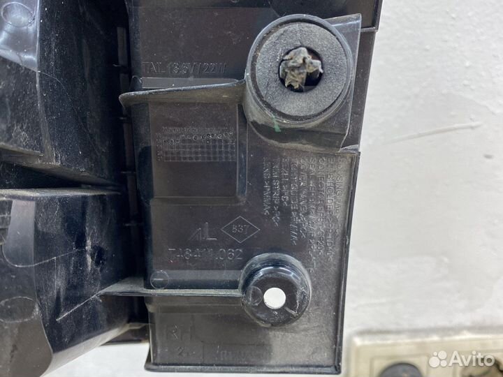 Фонарь правый Renault Kaptur