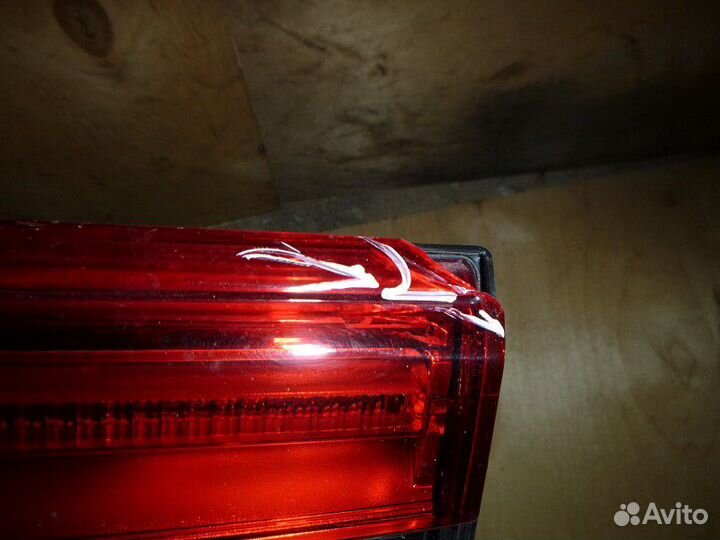 Фонарь задний внутренний левый nissan qashqai (J11