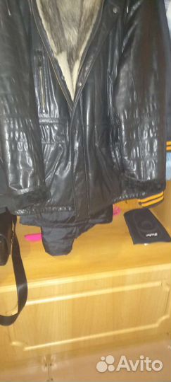 Кожаная куртка мужская с капюшоном