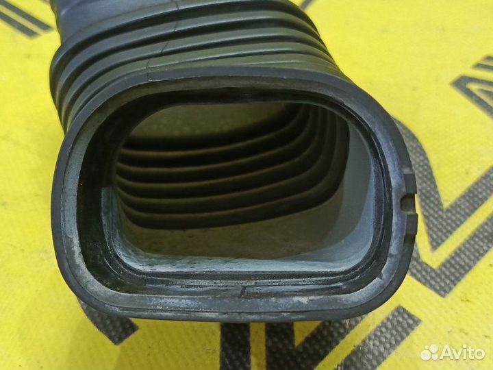 Патрубок воздушного фильтра Honda Shuttle GP7