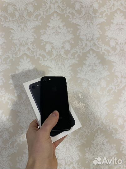 iPhone 7, 32 ГБ
