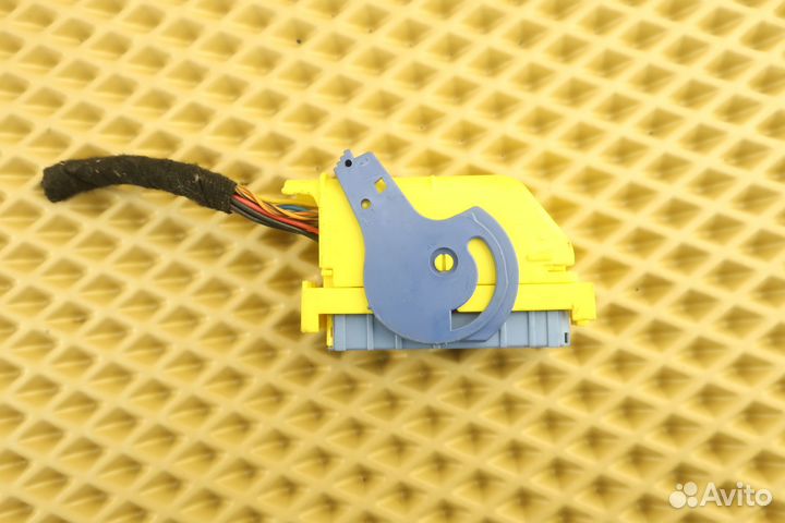 Разъем VAG 6R0973206B