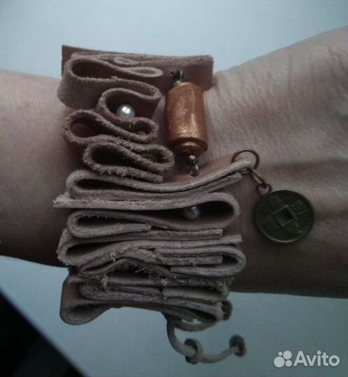 Браслет из кожи